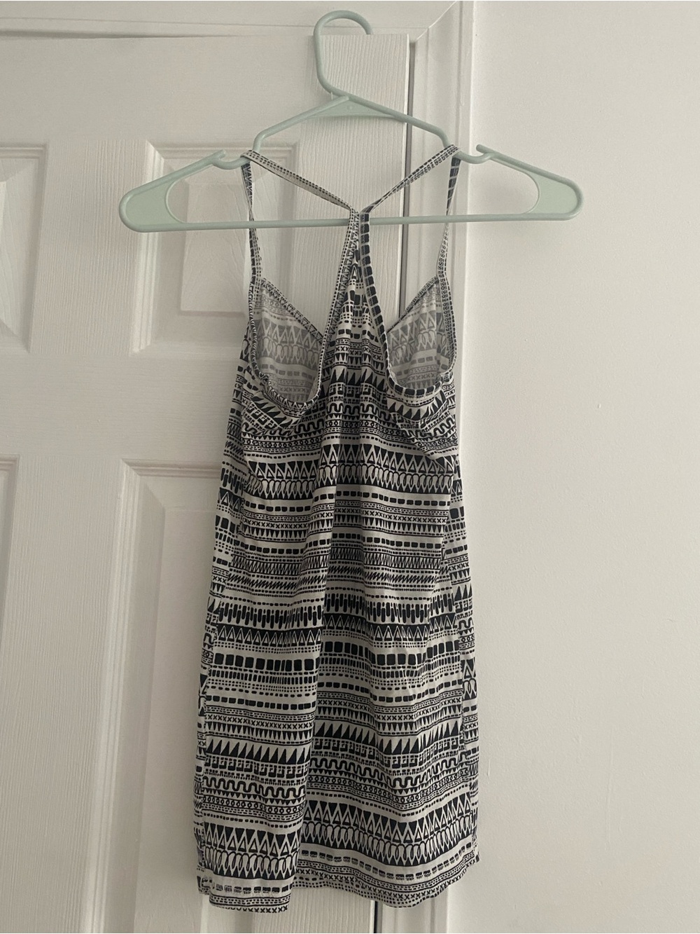 Black & White Aztec Aeropostale tank top - Picture 2 of 4